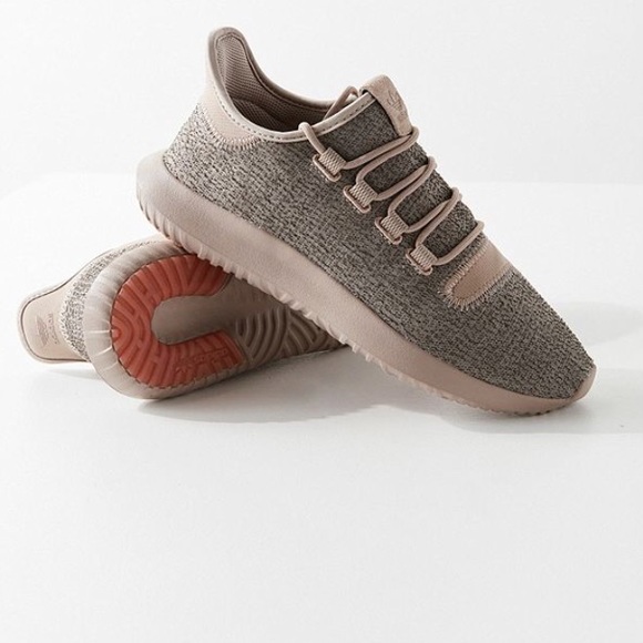 le adidas tubolari a scarpa dimensioni 7 poshmark ombra le adidas tubolari a scarpa dimensioni 7 poshmark ombra